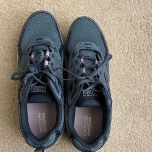 Womens skechers sneakers
